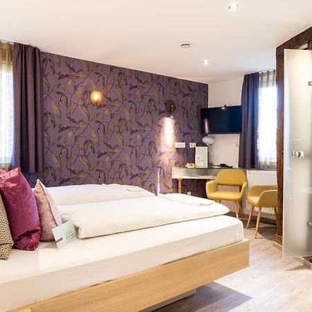 Hotel Restaurant Krehl'S Linde Stuttgart Exteriör bild